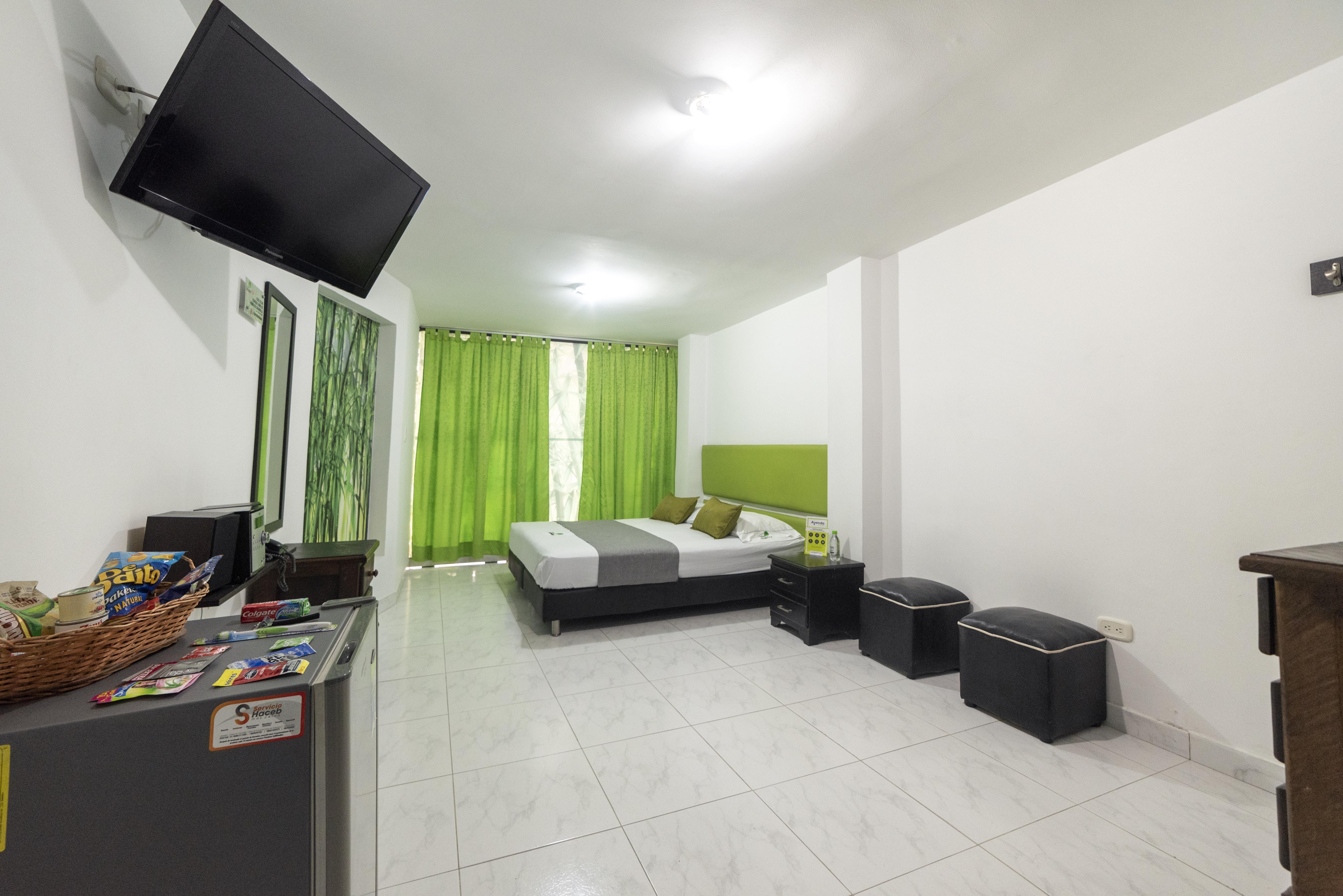 Hotel Paradise Lleras 메딜린 외부 사진