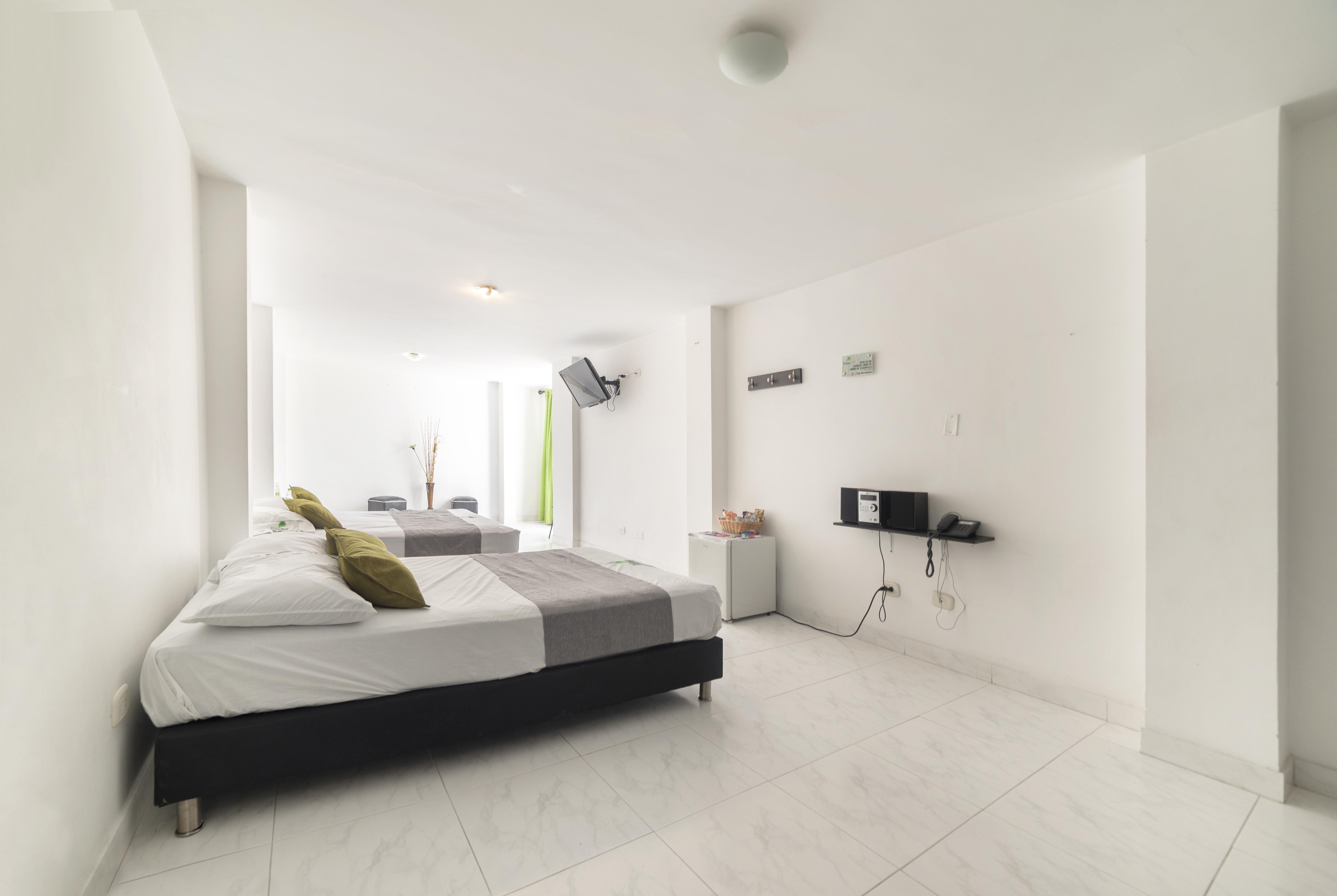 Hotel Paradise Lleras 메딜린 외부 사진