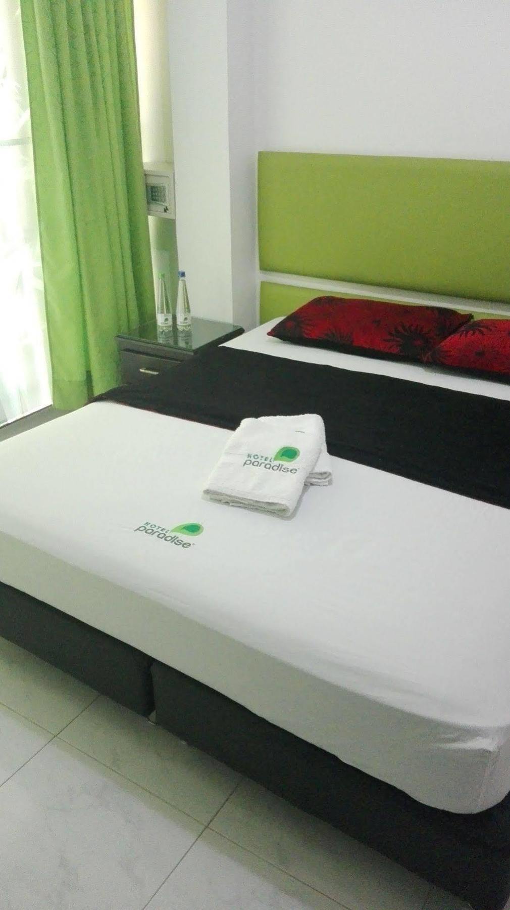 Hotel Paradise Lleras 메딜린 외부 사진